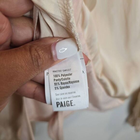 Paige Bodysuit Women's Small Satin Beige‎ Square Neck 100% Polyester Stretch - Picture 9 of 9